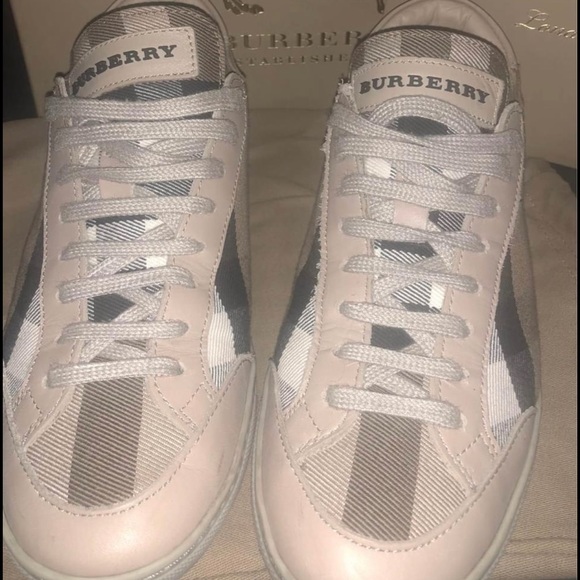Burberry Check Sneakers - Picture 4 of 4